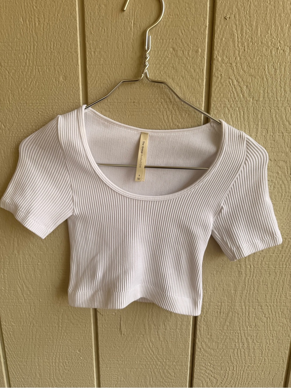 Babaton White Ribbed Scoop Crop Top